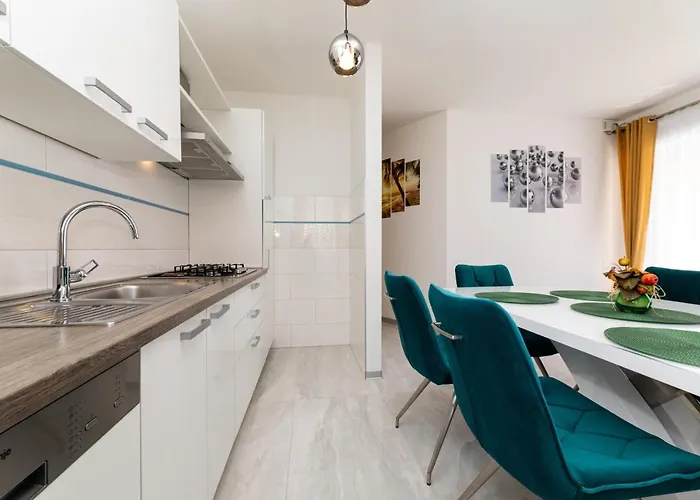 1 Paola Apartament *