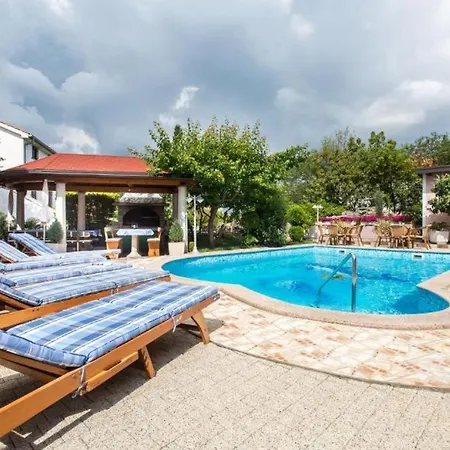 1 Paola Apartmán